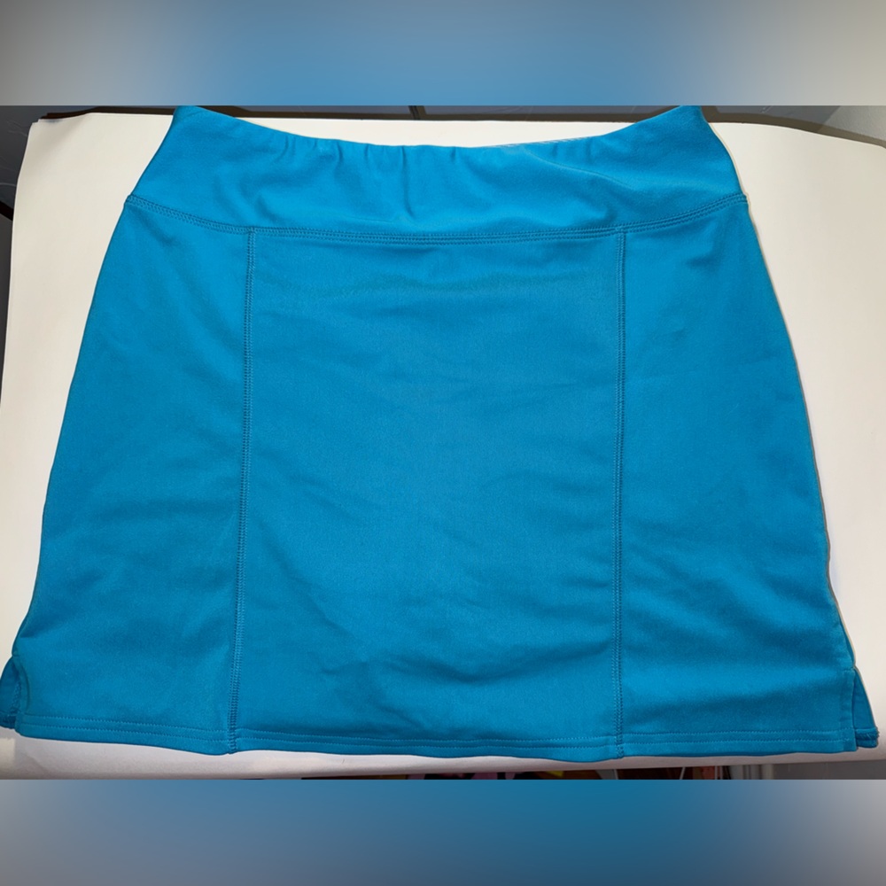 ADIDAS TEAL SKIRT WITH CLIMACOOL TECHNOLOGY SZ S